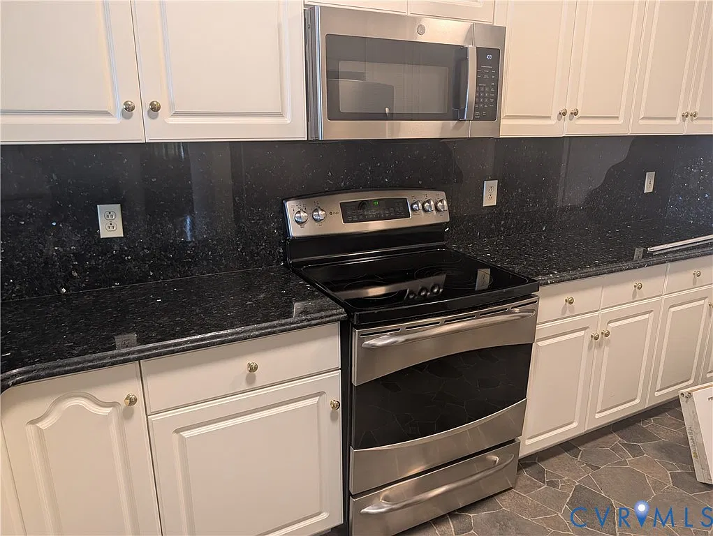 2 bed, 2.5 bath, 1514 sqft, $2,200 — Photo 4