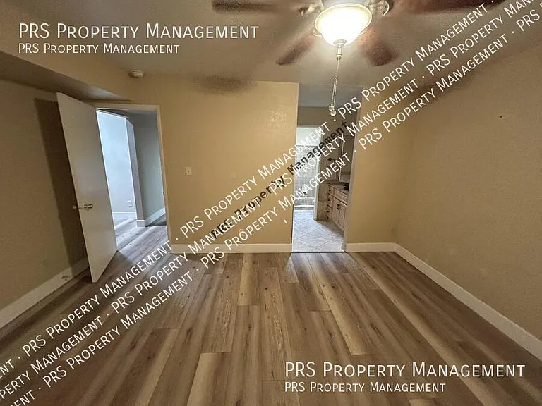 5100 N Miller Rd #11 — Photo 34