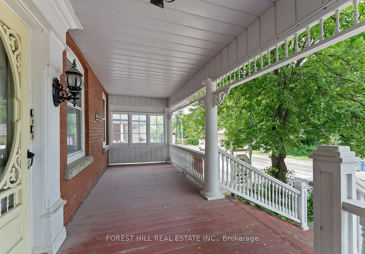 1 bed, $2,300 — Photo 4