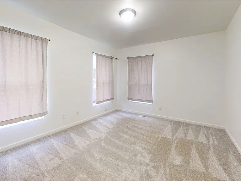 417 E 18th Ave — Photo 8