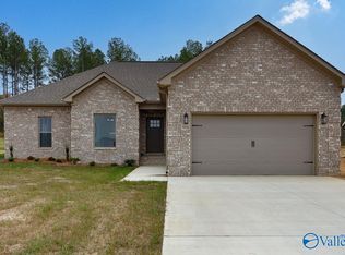 17786 Zehner Rd, Athens, AL 35611
