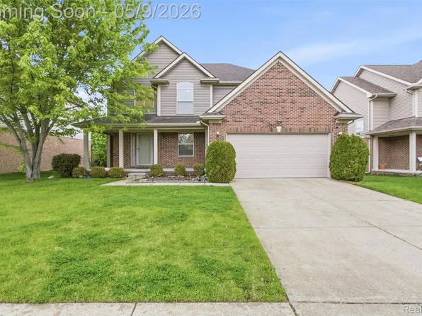 37140 Baker Dr, Westland, MI 48185