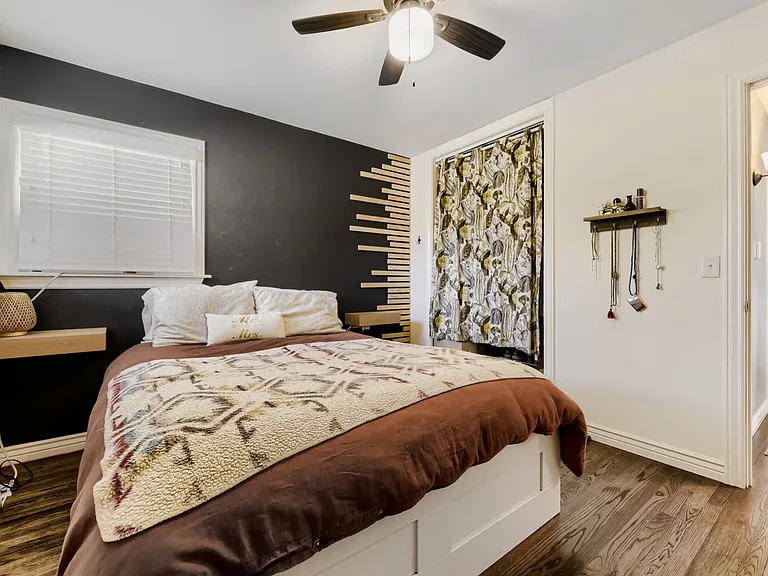 2216 Lima St — Photo 12