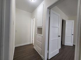 5113 1/2 W 20th St, Los Angeles, CA
