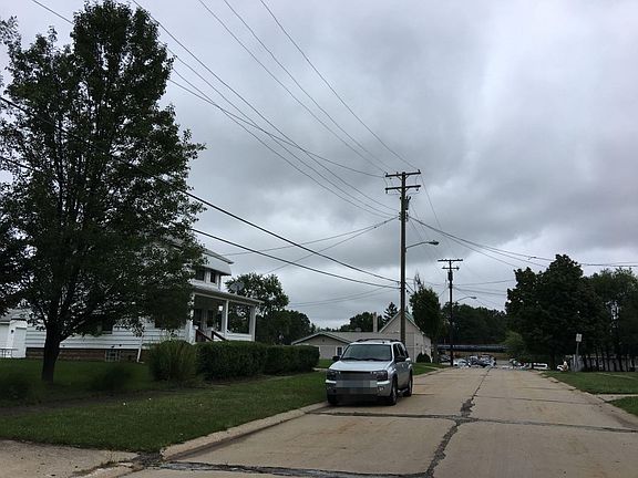 5th image of 28 Leonard St