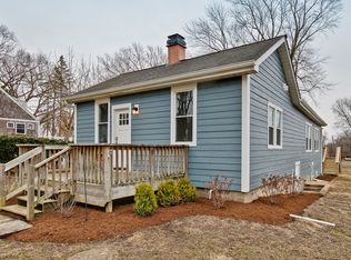 28271 W Stewart Ave, Spring Grove, IL 60081