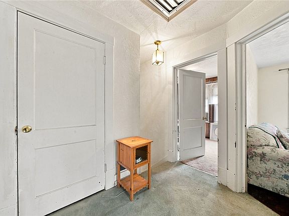 20th image of 1221 Martin Ave