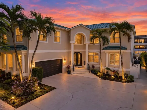132 E Hilo ST, NAPLES, FL 34113
