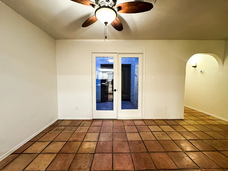 1465 E Laguna Pl #11 — Photo 3