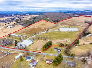 102 Burketown Rd, Weyers Cave, VA 24486