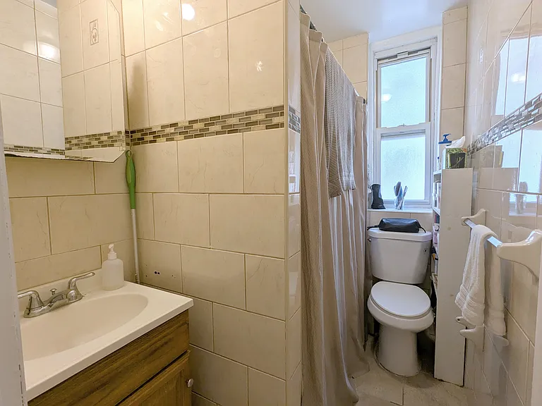 646 W End Ave #2C — Photo 9