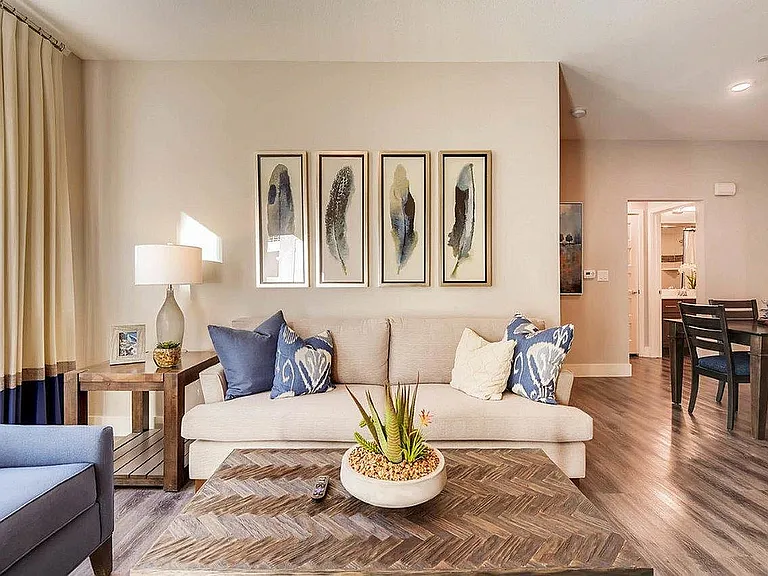 The Mercer — Photo 10