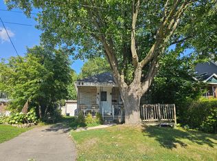 87 3rd St, Toronto, ON M8V 2Y1