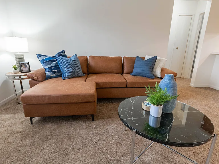 The Court at Sandstone Apartments — Photo 9