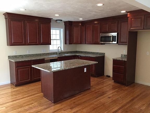 3rd image of 19 Truelson Dr
