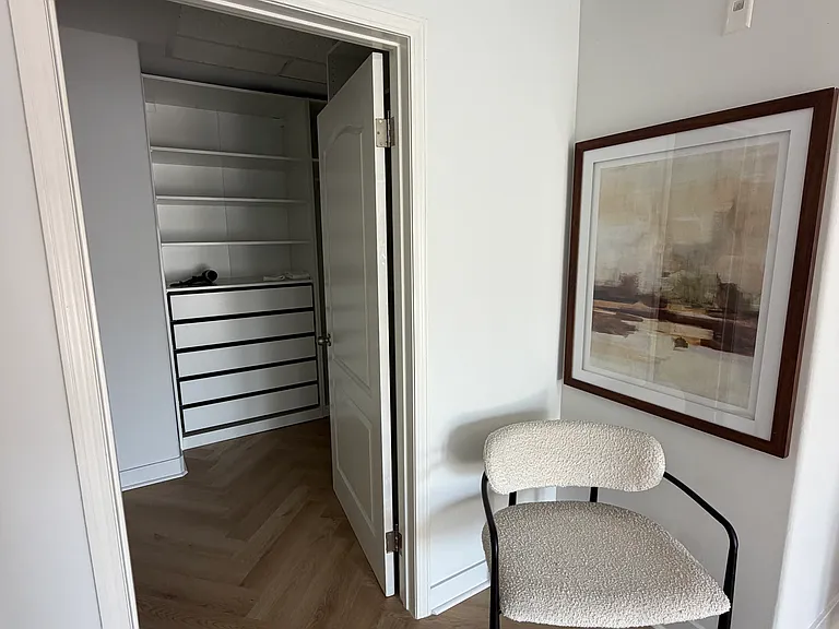435 Arnaz Dr #200 — Photo 14