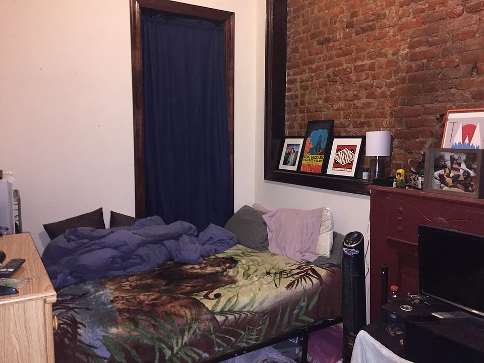 PARLOR - BEDROOM