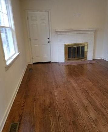 3rd image of 1001 Circlewood Dr