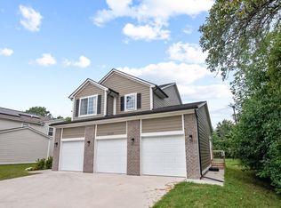 2335 E Maple Rd, Troy, MI 48083