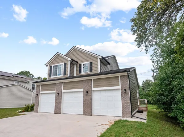 2335 E Maple Rd, Troy, MI 48083