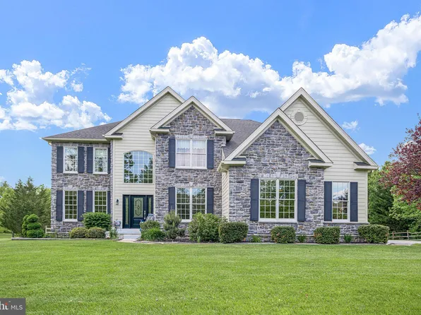 407 Nattull Dr, Bear, DE 19701