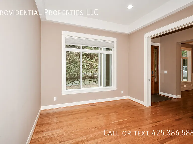 700 5th Ave S — Photo 6