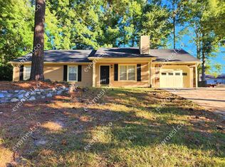1687 Trail Creek Dr, Lithia Springs, GA 30122