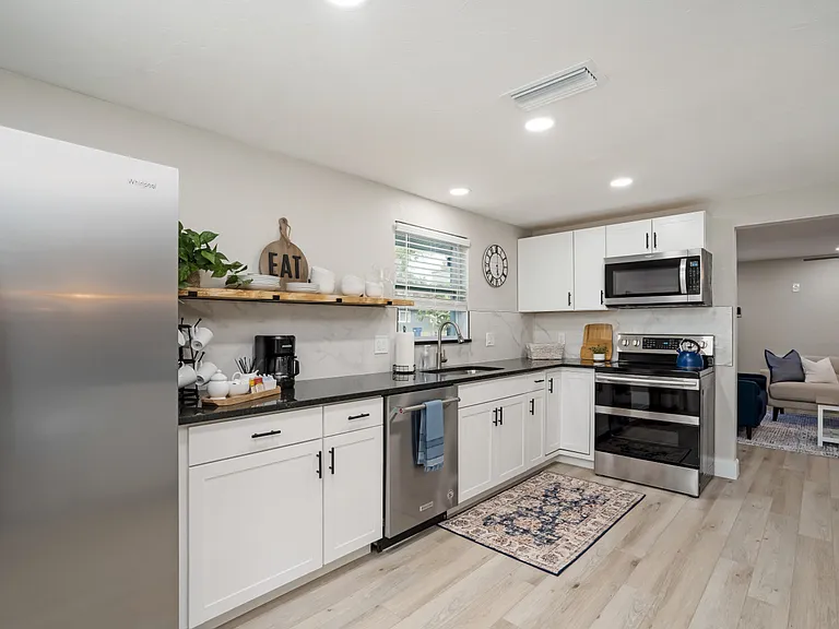 1012 Gary Ave — Photo 61
