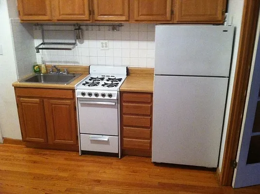 Rented by Warren T Real Estate Corp. | media 2