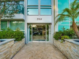 702 S Serrano Ave APT 601, Los Angeles, CA 90005