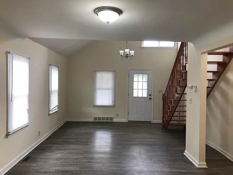 22570 Curie Ave — Photo 6