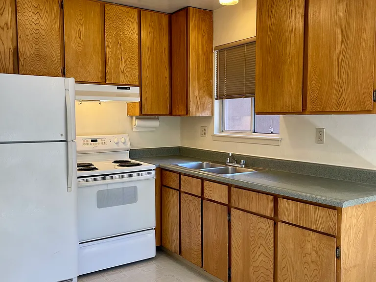 1075 Marjorie St #1 — Photo 3