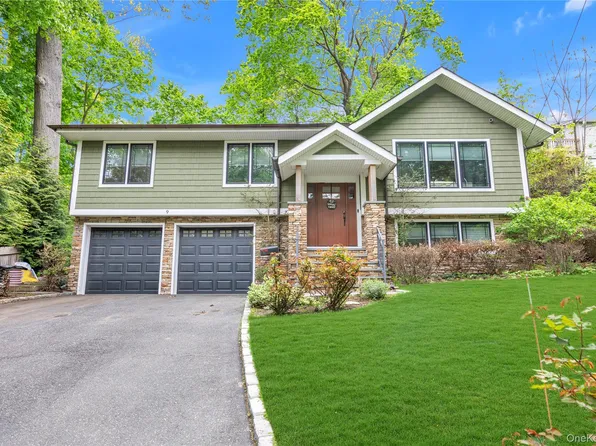 9 Winding Way, Sea Cliff, NY 11579