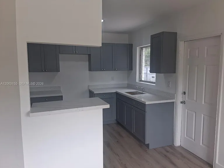250 NW 191st St — Photo 5