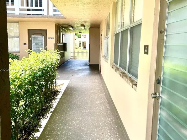 9081 Sunrise Lakes Blvd APT 113, Sunrise, FL 33322