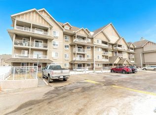 Palisades The, Spruce Grove, AB T7X 4P4