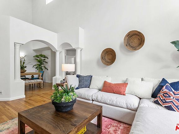 5th image of 7218 Hillside Ave Unit 201
