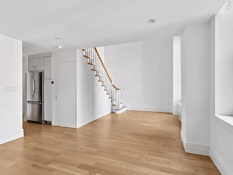 120 E 87th St #R8O — Photo 3