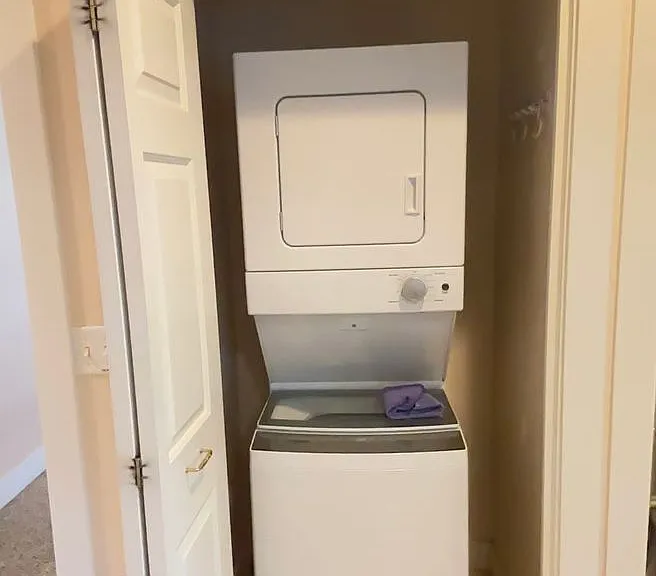 816 Pavilion Pl — Photo 10
