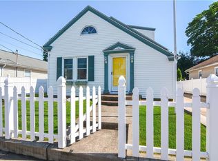 243 Pullen Ave, Pawtucket, RI 02861