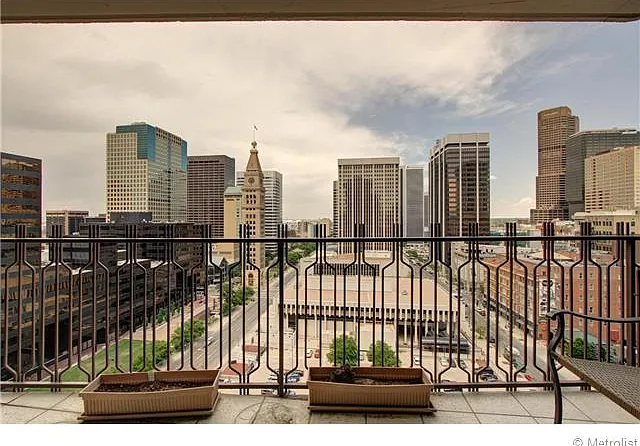 1 bed, 778 sqft, $1,999 — Photo 3
