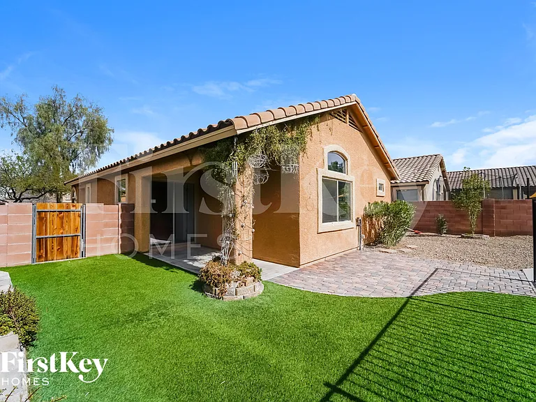 8711 N Moonfire Dr — Photo 15