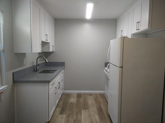4th image of 954 Sobrato Dr APT C