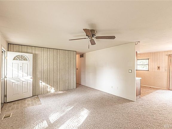 5th image of 672 Beam Dr