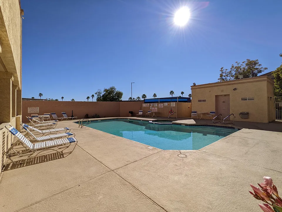 12221 W Bell Rd #175