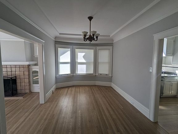 3rd image of 2511 21st Ave