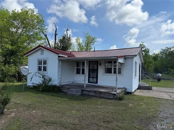 324 Selma St, Sikeston, MO 63801