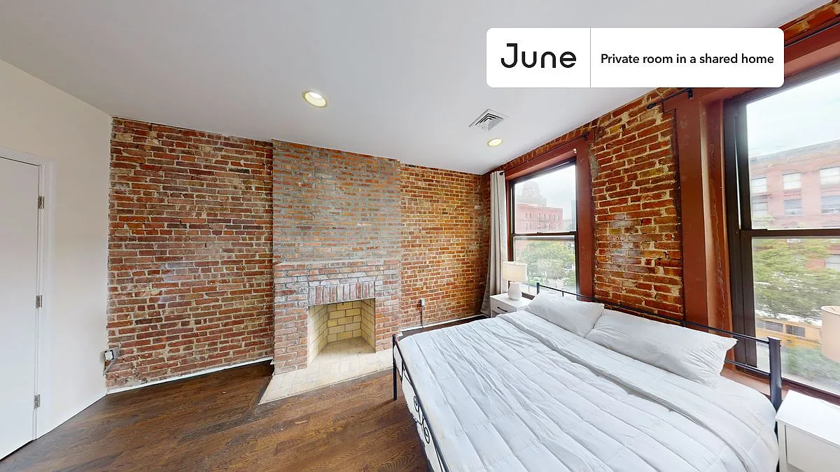 Full bedroom in 4 bed/1.5 bath home in Central Harlem #1739 D — Photo 2