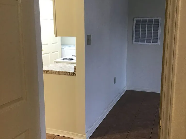 8515 Leake Ave #A-D — Photo 9