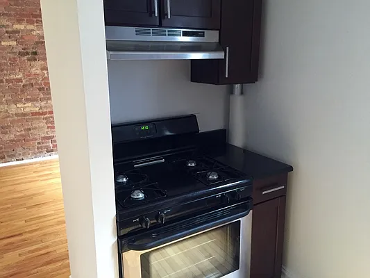 Rented by Corbett & Dullea Realty | media 18